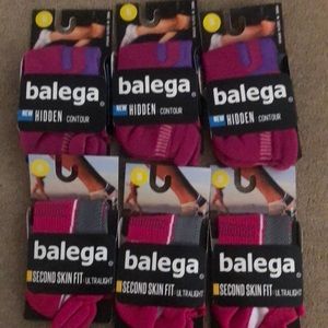 New 6 pr. Balega Socks. Small. Pink.